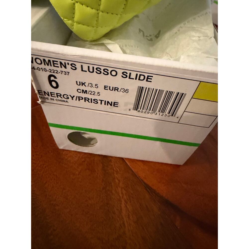 New Women’s APL  Lusso leather slides energy pristine size 6 - Picture 4 of 4